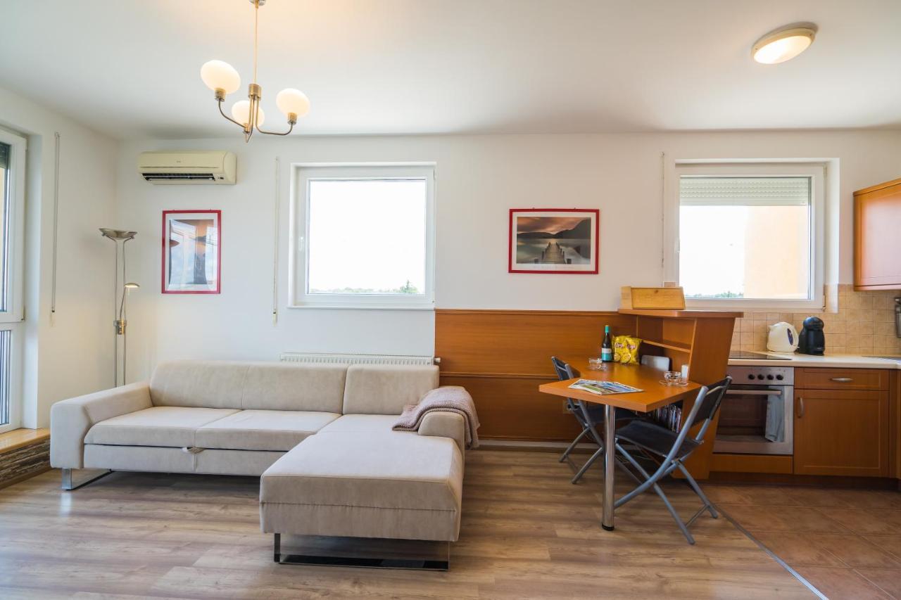 Myflat All-Season Apartment Шиофок Экстерьер фото