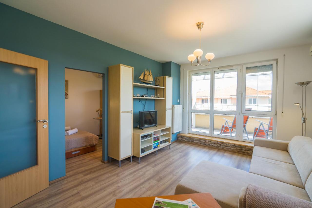 Myflat All-Season Apartment Шиофок Экстерьер фото